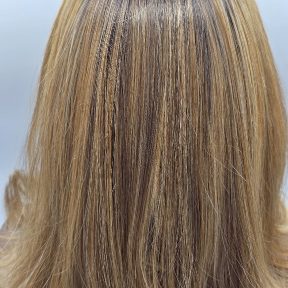 Nels Wigs Ayla Brown & Dirty Blonde Monofilament Shoulder Length Wig - Picture 10 of 16
